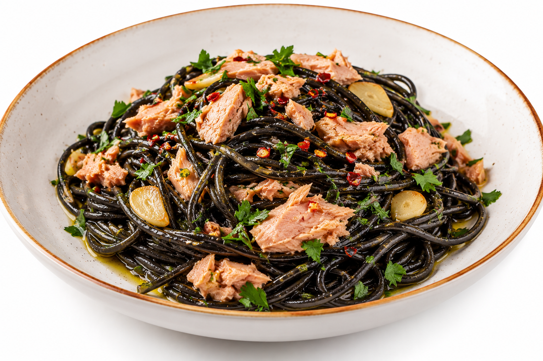 Spaghetti al Nero di Seppia mit Callipo Thunfisch